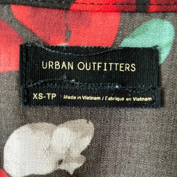 URBAN OUTFITTERS | Michelle Plunging Red & Black Floral Mini Dress Size XS - Picture 8 of 8